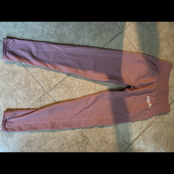 - Gymshark Breeze Lightweight Seamless Tights - Picture 3 of 5